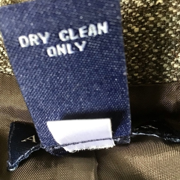 Ann Taylor stretch silk and wool zippered front tailored cropped jacket. Size 4 - Picture 10 of 11